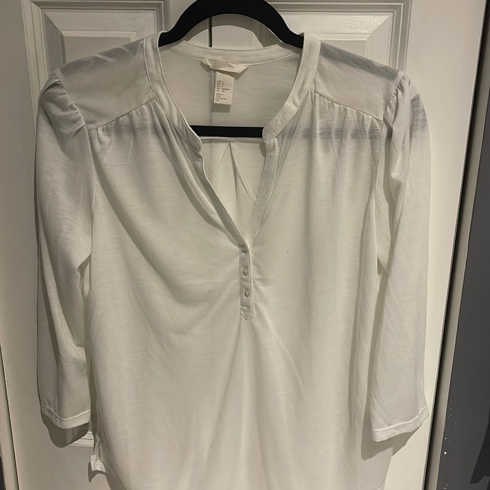 New H&M white top